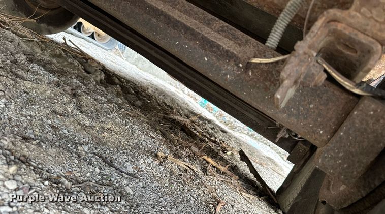 image for item DS3357 1990 Wells Cargo enclosed cargo trailer