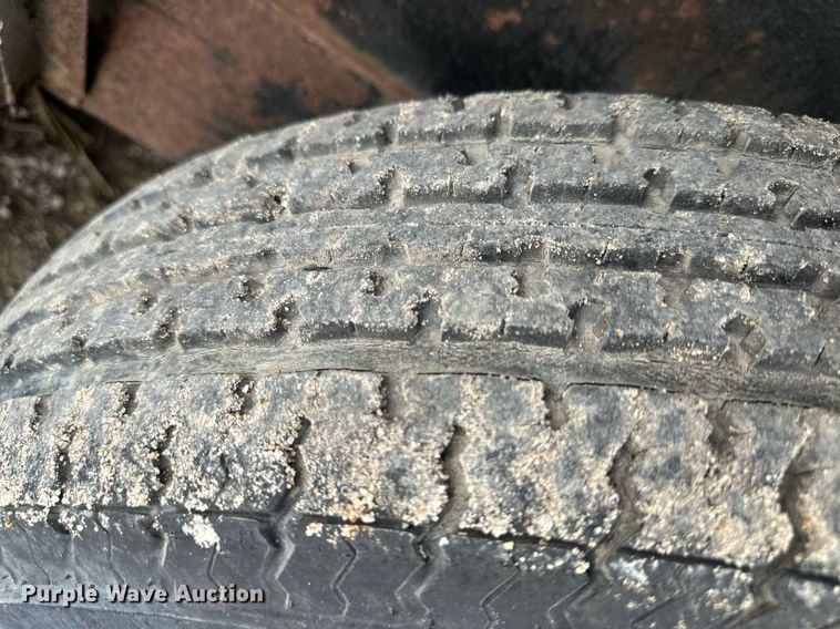 image for item DS3357 1990 Wells Cargo enclosed cargo trailer