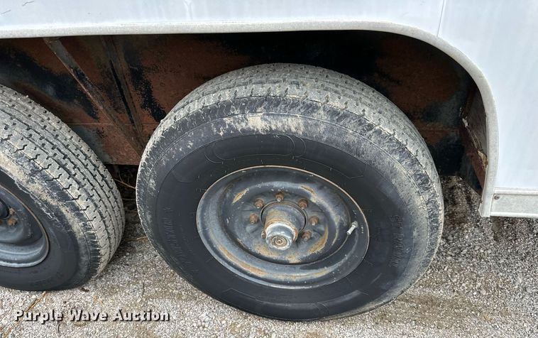 image for item DS3357 1990 Wells Cargo enclosed cargo trailer