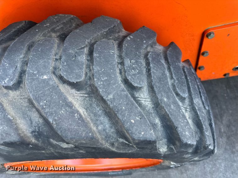 image for item DS3369 2006 Doosan 440 Plus skid steer loader