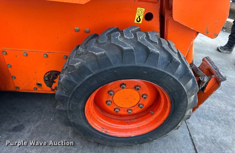 image for item DS3369 2006 Doosan 440 Plus skid steer loader