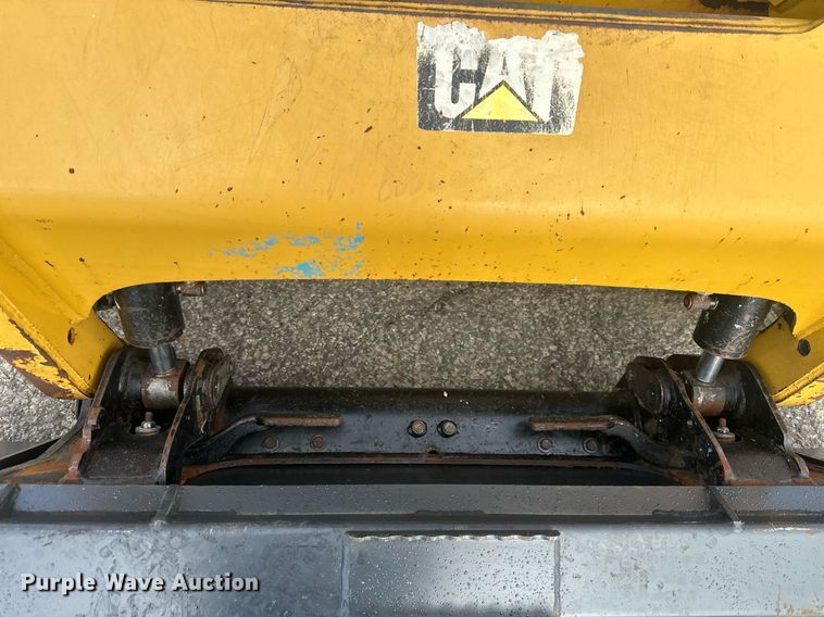 image for item DS3370 2014 Caterpillar 226B3 skid steer loader