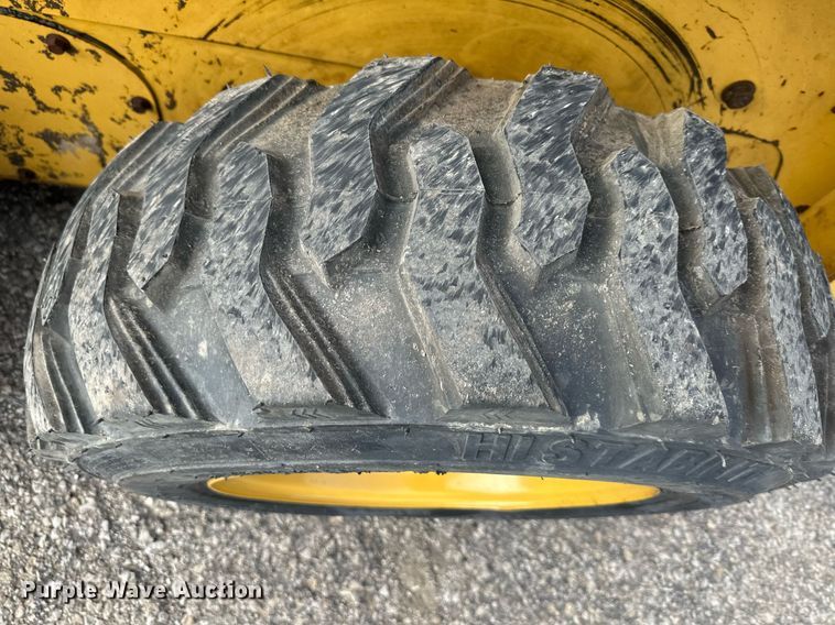 image for item DS3370 2014 Caterpillar 226B3 skid steer loader