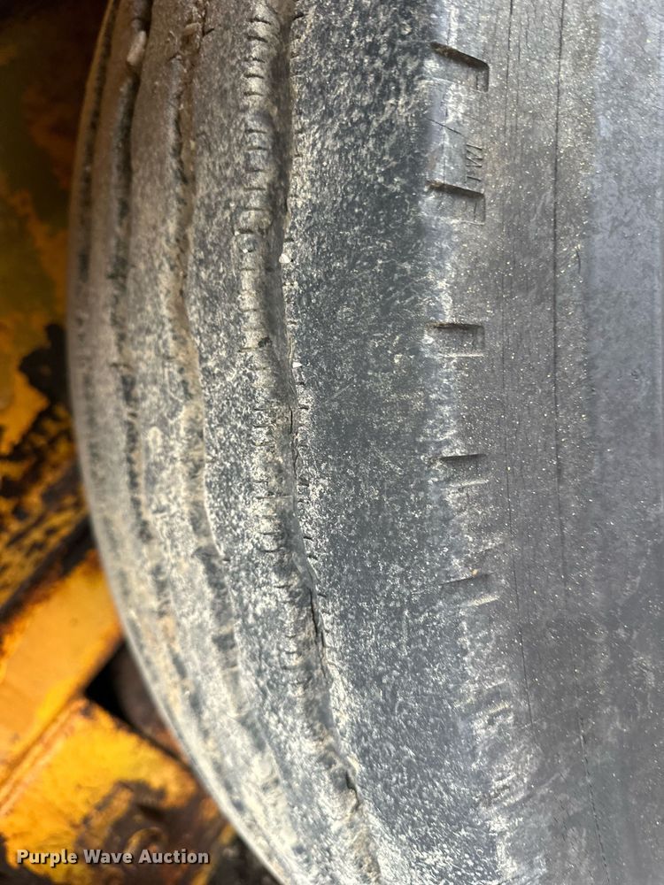 image for item DS3373 Beast Bandit 3680 horizontal grinder