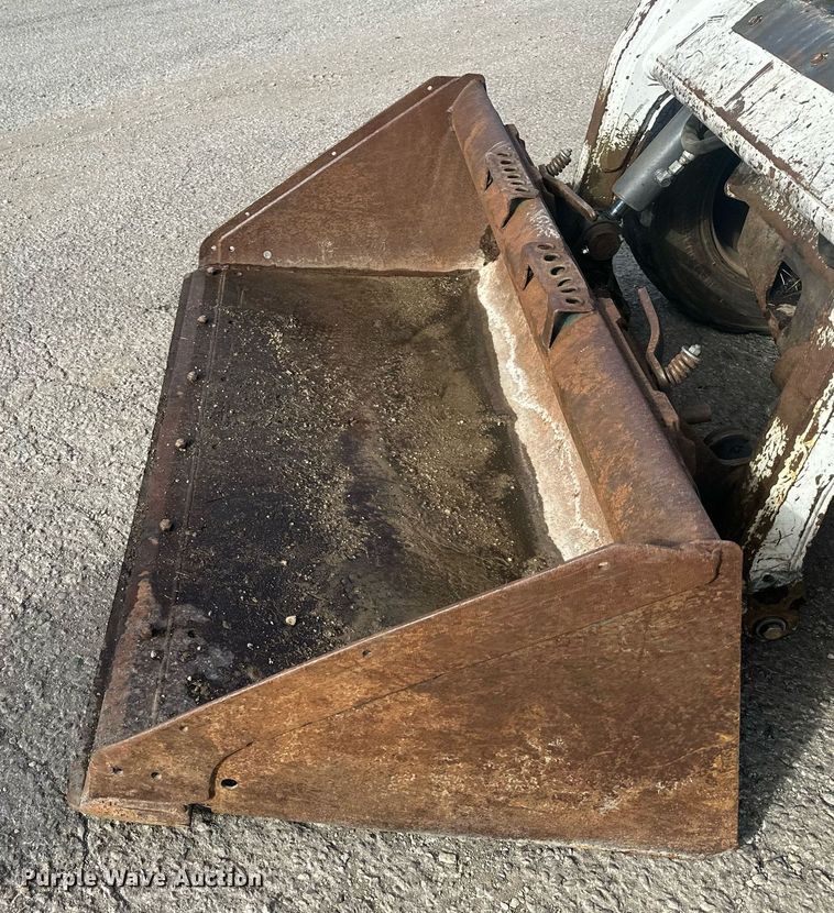 image for item DS3376 2004 Bobcat S150 skid steer loader