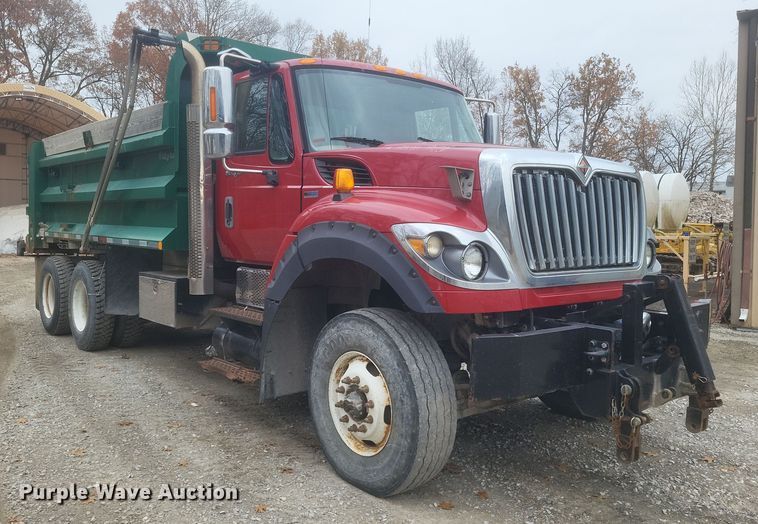 image for item DS5133 2013 International  WorkStar 7600 dump truck