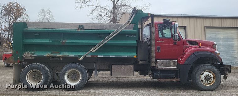image for item DS5133 2013 International  WorkStar 7600 dump truck