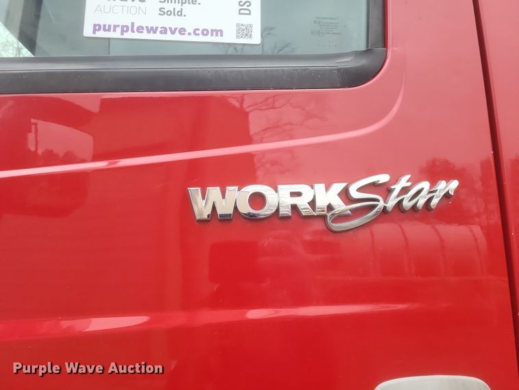 image for item DS5133 2013 International  WorkStar 7600 dump truck