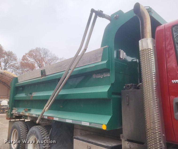 image for item DS5133 2013 International  WorkStar 7600 dump truck