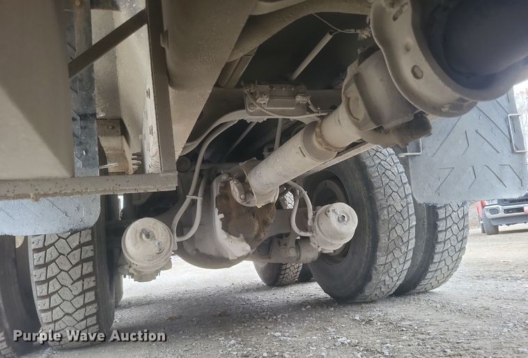 image for item DS5133 2013 International  WorkStar 7600 dump truck