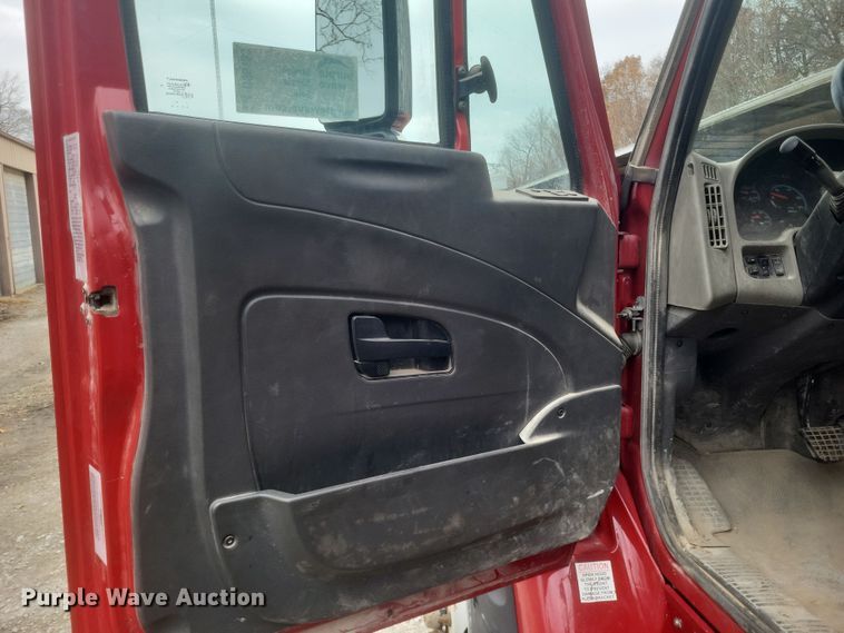 image for item DS5133 2013 International  WorkStar 7600 dump truck