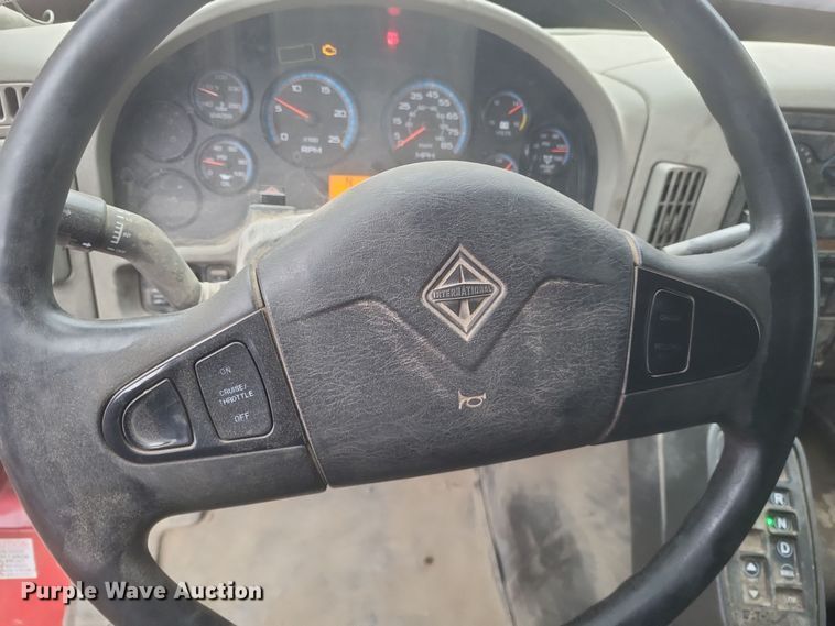 image for item DS5133 2013 International  WorkStar 7600 dump truck