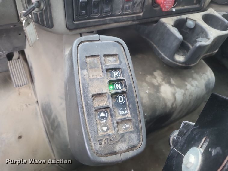 image for item DS5133 2013 International  WorkStar 7600 dump truck