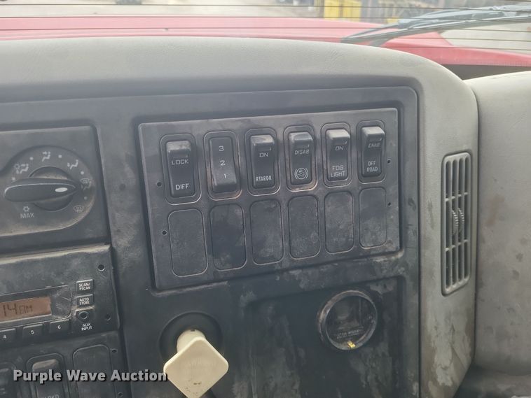 image for item DS5133 2013 International  WorkStar 7600 dump truck