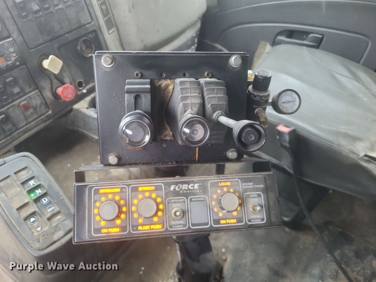 image for item DS5133 2013 International  WorkStar 7600 dump truck