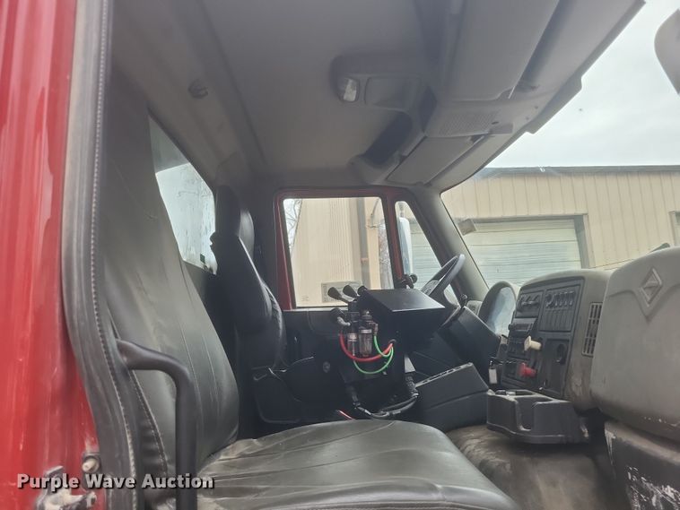 image for item DS5133 2013 International  WorkStar 7600 dump truck