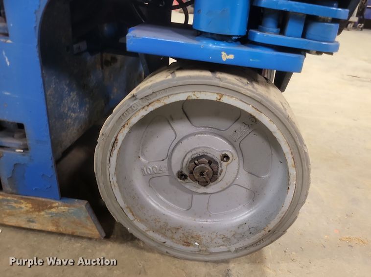 image for item DS5135 Genie GS-1930 scissor lift