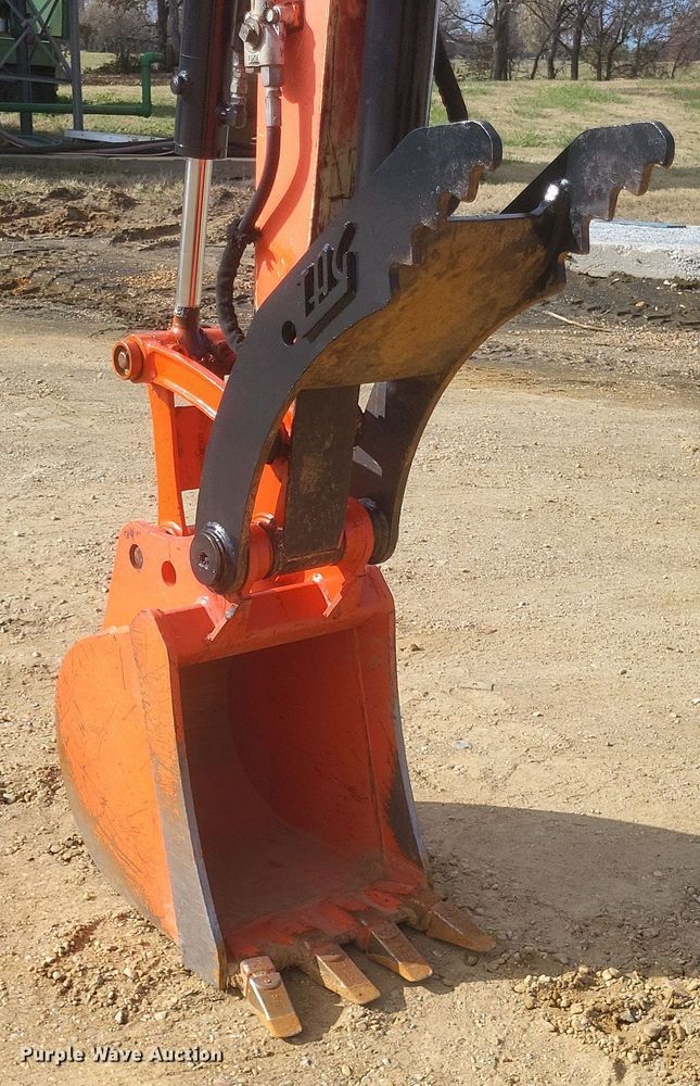 image for item DS5140 2016 Kubota U35-4 mini excavator