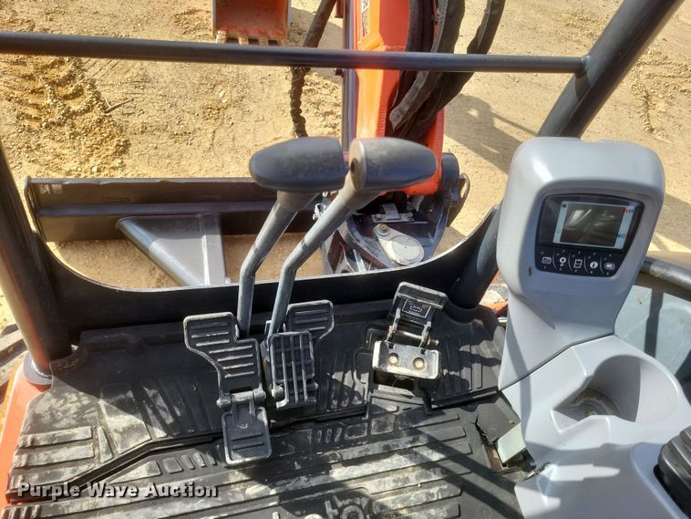 image for item DS5140 2016 Kubota U35-4 mini excavator