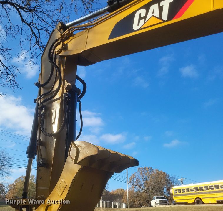 image for item DS5144 2016 Caterpillar  323F L excavator