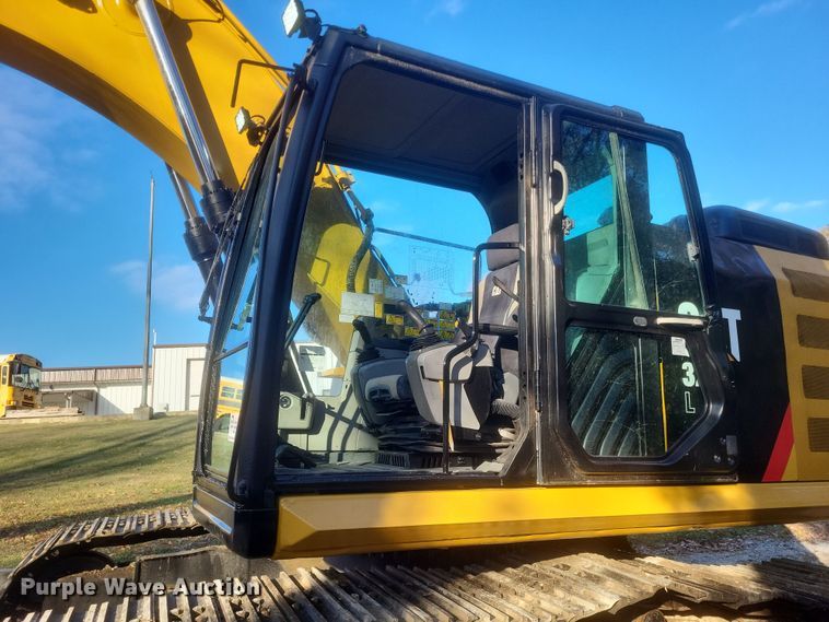 image for item DS5144 2016 Caterpillar  323F L excavator