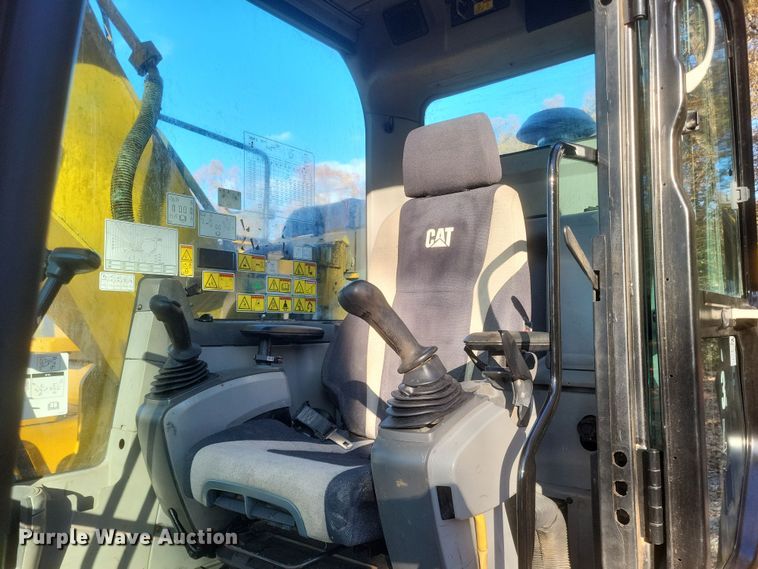 image for item DS5144 2016 Caterpillar  323F L excavator