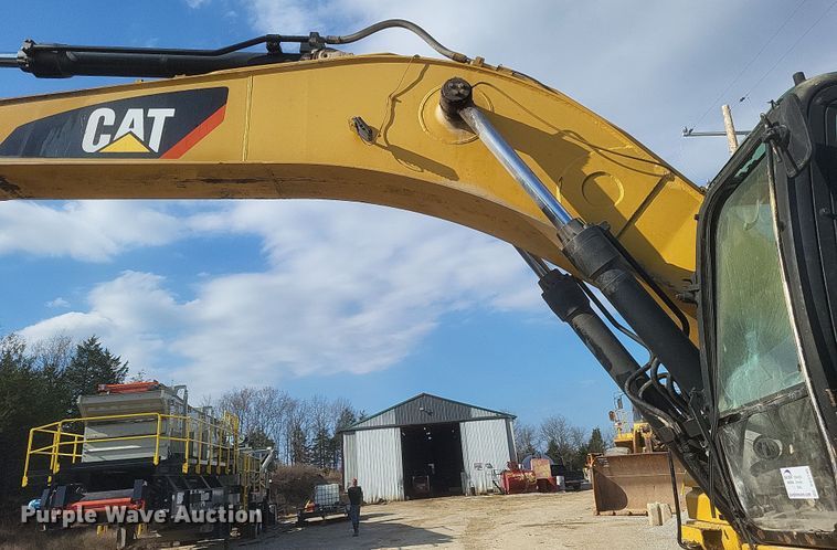 image for item DS5145 2008 Caterpillar  330D excavator