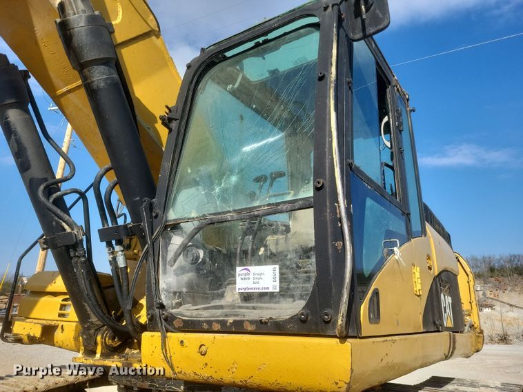 image for item DS5145 2008 Caterpillar  330D excavator