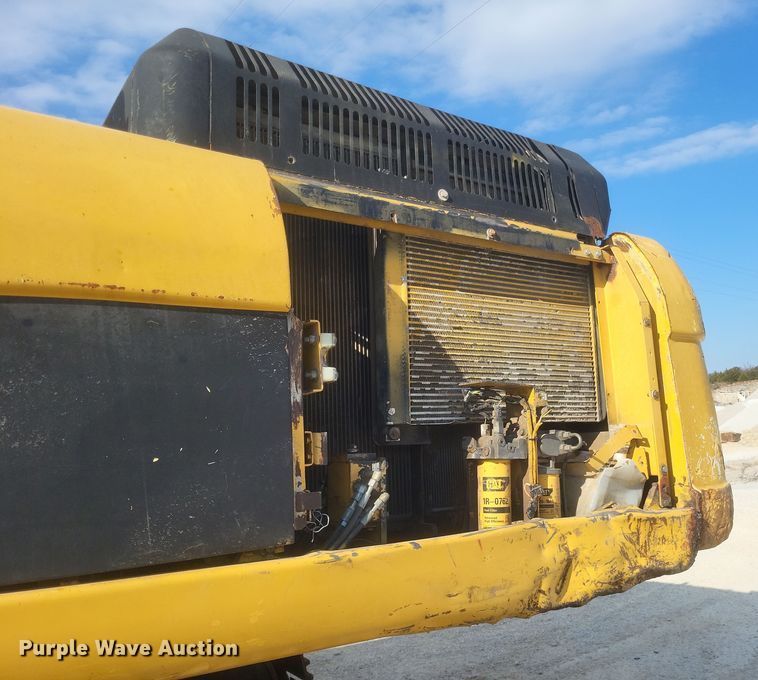 image for item DS5145 2008 Caterpillar  330D excavator