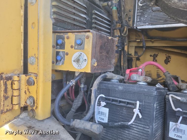 image for item DS5145 2008 Caterpillar  330D excavator