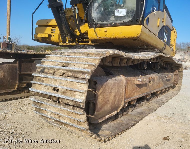 image for item DS5145 2008 Caterpillar  330D excavator