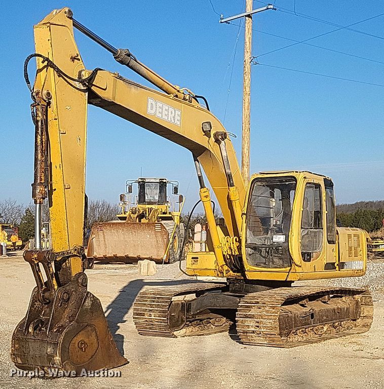 image for item DS5146 2000 John Deere  160LC excavator