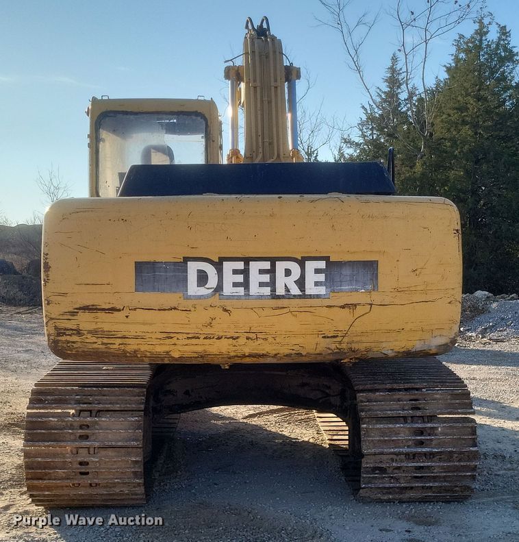 image for item DS5146 2000 John Deere  160LC excavator