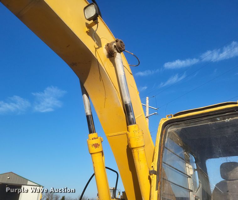 image for item DS5146 2000 John Deere  160LC excavator