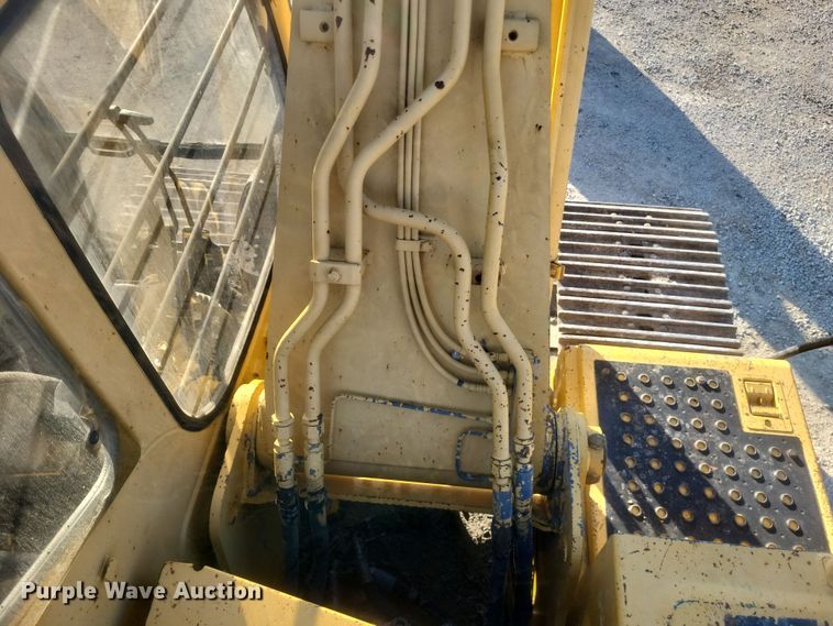 image for item DS5146 2000 John Deere  160LC excavator