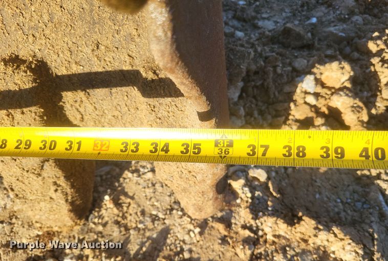 image for item DS5146 2000 John Deere  160LC excavator