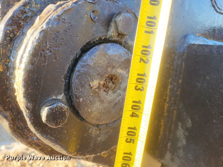 image for item DS5146 2000 John Deere  160LC excavator