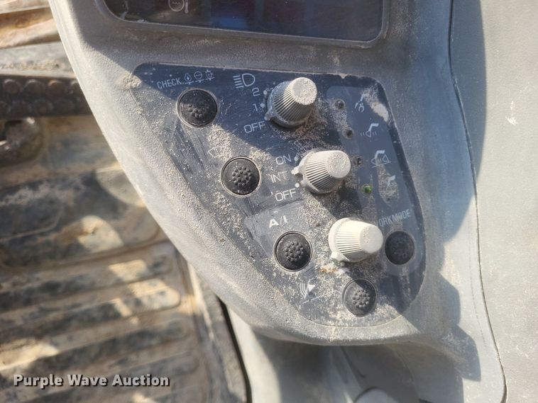 image for item DS5146 2000 John Deere  160LC excavator