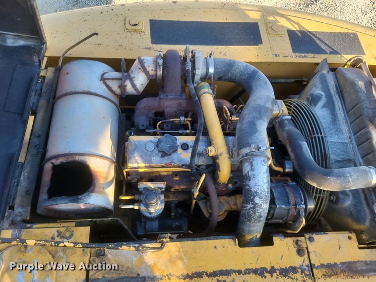 image for item DS5146 2000 John Deere  160LC excavator