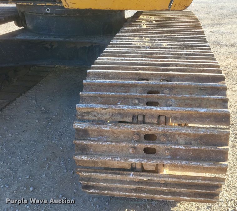 image for item DS5146 2000 John Deere  160LC excavator