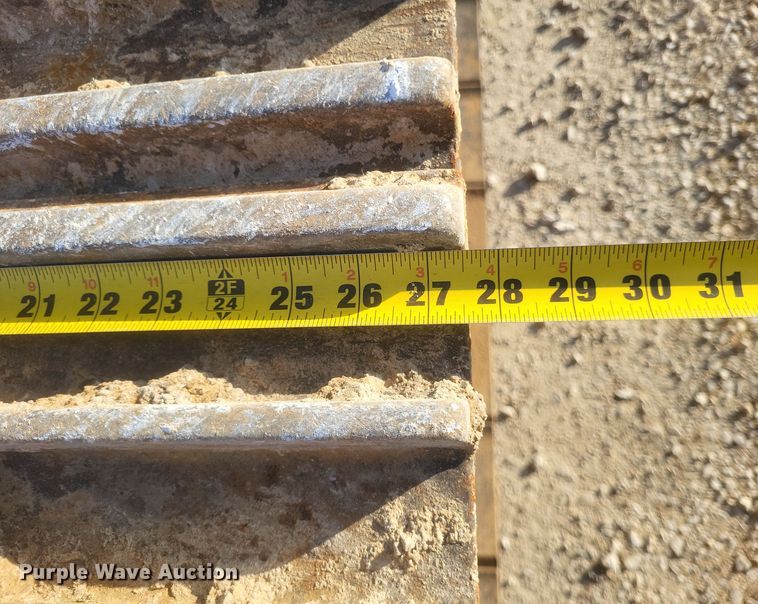 image for item DS5146 2000 John Deere  160LC excavator