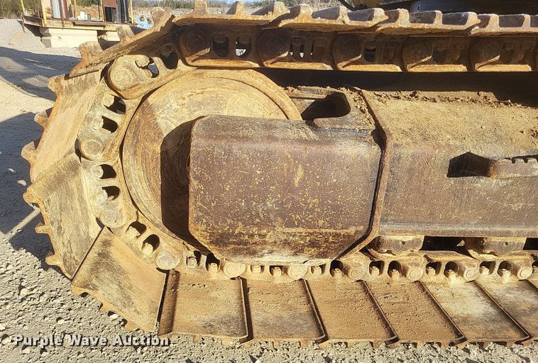 image for item DS5146 2000 John Deere  160LC excavator