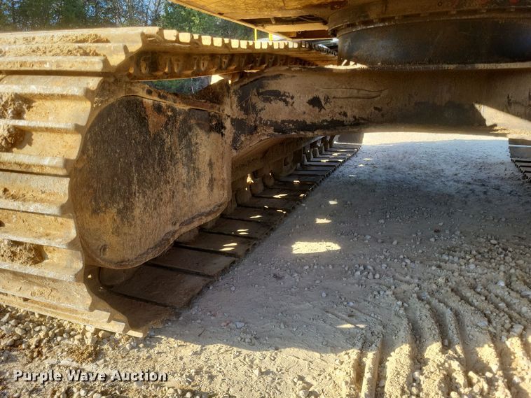 image for item DS5146 2000 John Deere  160LC excavator