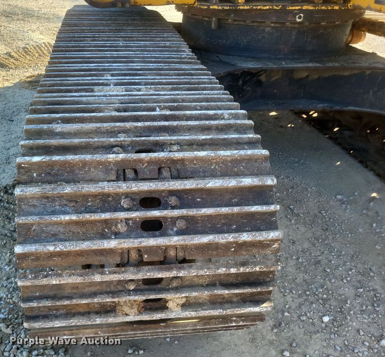 image for item DS5146 2000 John Deere  160LC excavator