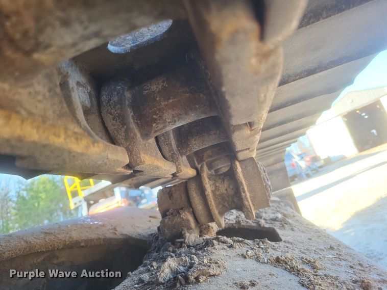 image for item DS5146 2000 John Deere  160LC excavator