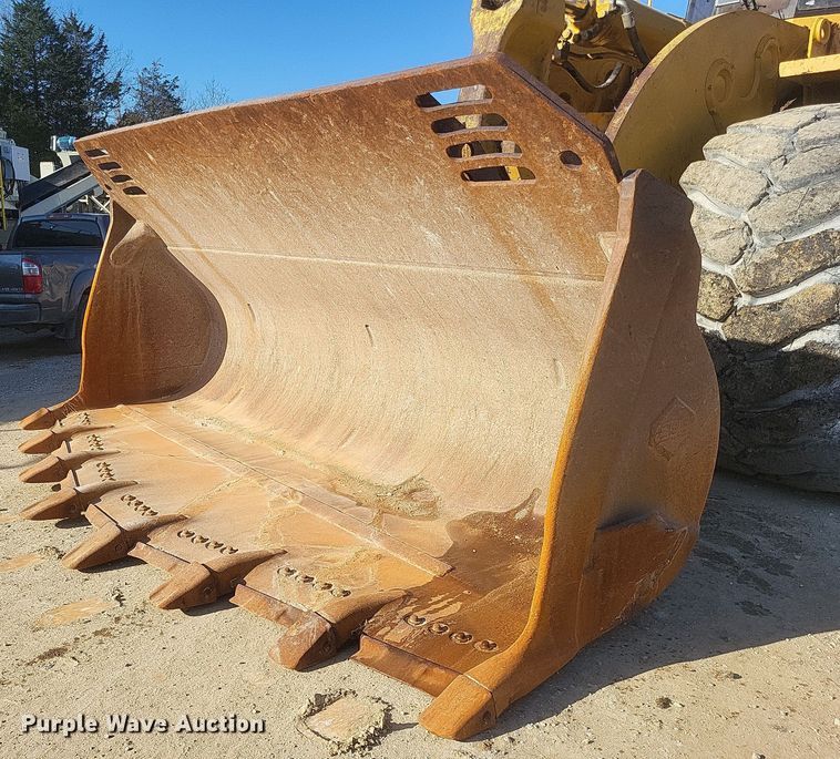 image for item DS5147 2004 Caterpillar  990 Series II wheel loader