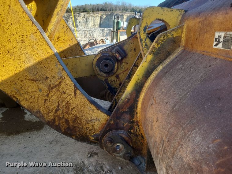 image for item DS5147 2004 Caterpillar  990 Series II wheel loader