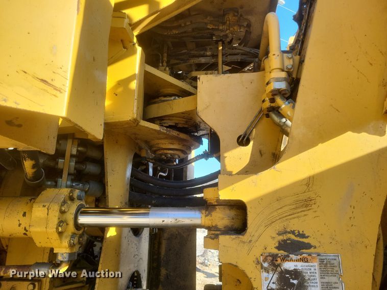 image for item DS5147 2004 Caterpillar  990 Series II wheel loader