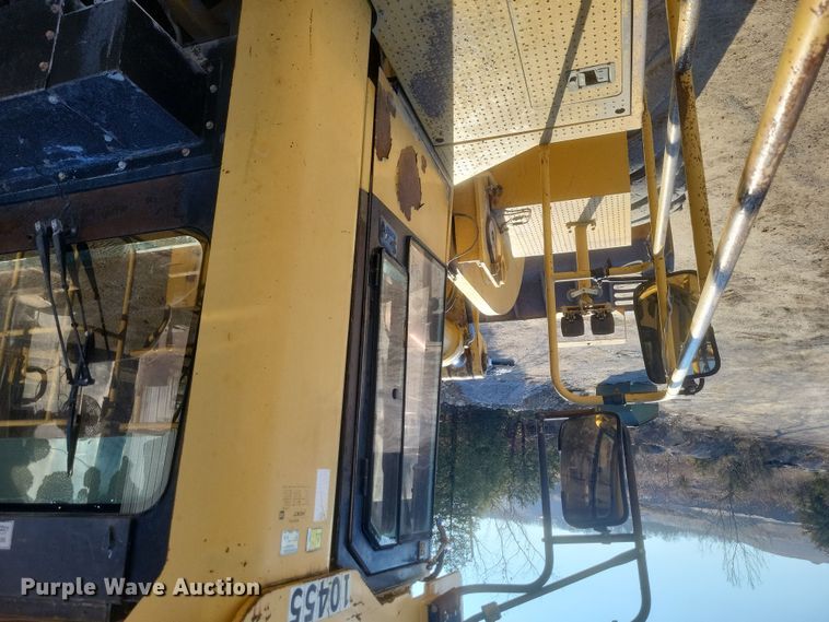 image for item DS5147 2004 Caterpillar  990 Series II wheel loader