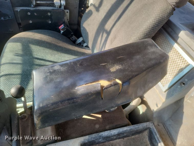 image for item DS5147 2004 Caterpillar  990 Series II wheel loader